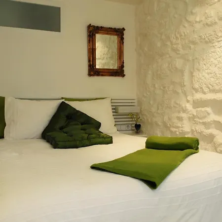 Green Home アパート *